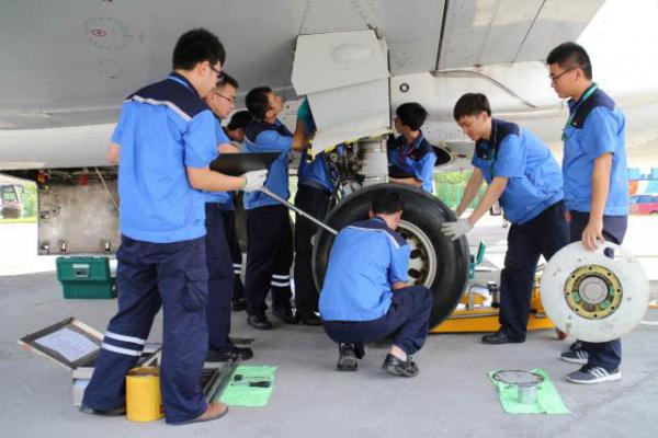 贵州航空学校告诉你：学习飞机维修需要注意些什么